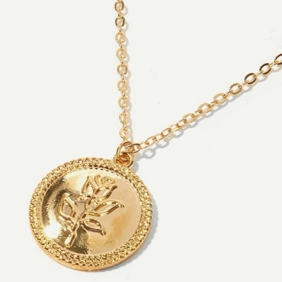 💕 3 for $30: Gold Flower Charm Chain Necklace - Picture 2 of 3